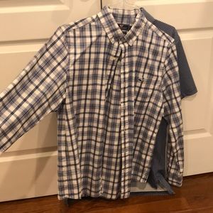 Medium, vineyard vines long sleeve button-up.